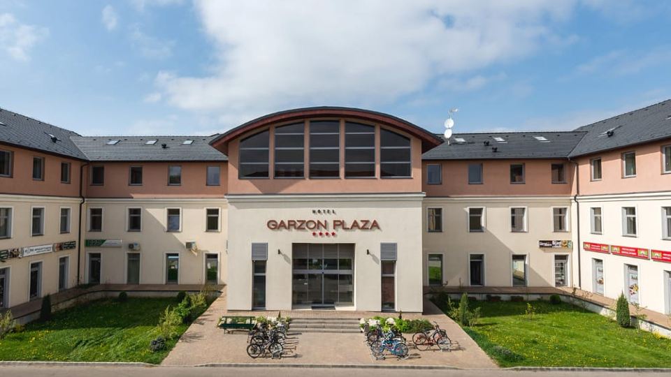 Hotel Garzon Plaza