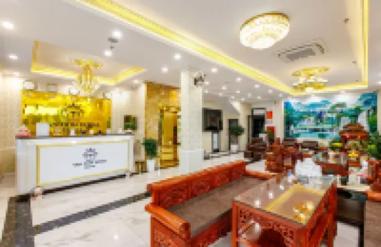 Van Don Royal Hotel