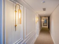 PETIT PALACE SUITES HOTEL Hotels near Charaf
