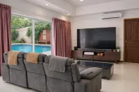 Tropical Pool Villa1