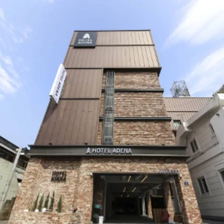 Busan Yongho-dong Athena Hotel Отели рядом с достопримечательностью «Храм Чонхёсовон»