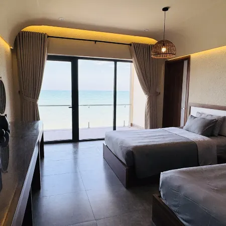 SUNSHINE BEACH RESORT