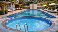 MOTUS MOUNTAIN VIEW HOTELS