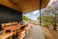 Lakay Monteverde: Heated Pool, Golf Cart Breakfast - 5-Star