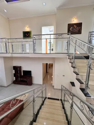 Mu Rugo, spacious family home in Kicukiro -  case vacanza in affitto