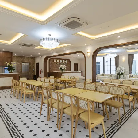 Tra Co Luxury Hotel