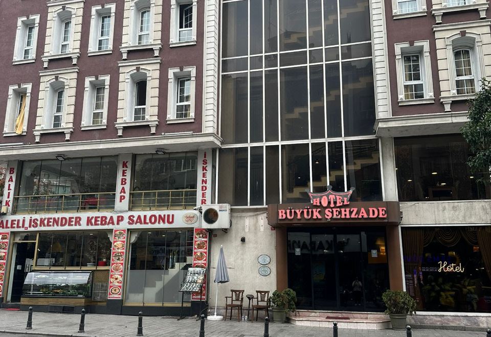 hotel overview picture