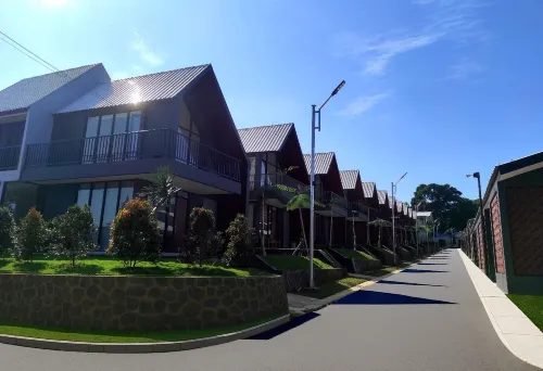 Wind Hill Mountain View Resort Hotels in Megamendung