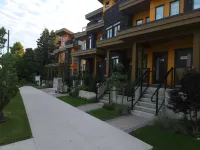 2-Bedroom Townhouse Near UBC
