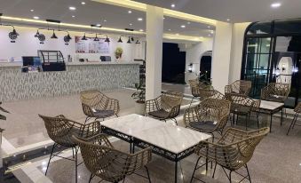 Nattapong grand hotel