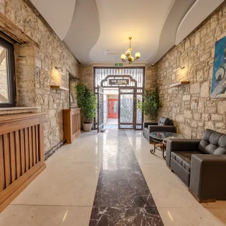 Atrium Suites Hotel
