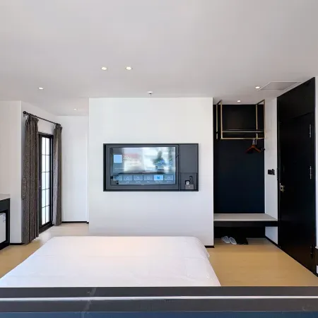 Ruby Luxe Hotel