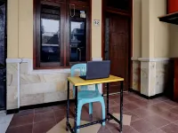 OYO 95035 Harmony Guest House Syariah Sawojajar Hôtels à : Pakis