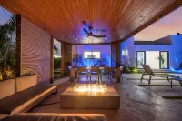 Beautiful 4BR Miami Villa with Heated Pool & Private Game Yard - Pet friendly