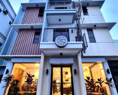 Ralik Hostel Hoteles en Naga