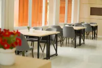 Horison Resort Antawirya Jepara فنادق في Tahunan