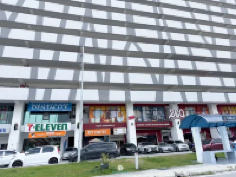 Vista Bangi Service Apartment A by Favspace Hotels in Bangi