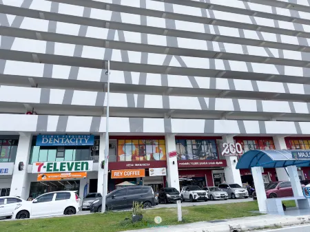 Vista Bangi Service Apartment A by Favspace Отели рядом с достопримечательностью «UKM Faculty of Law»