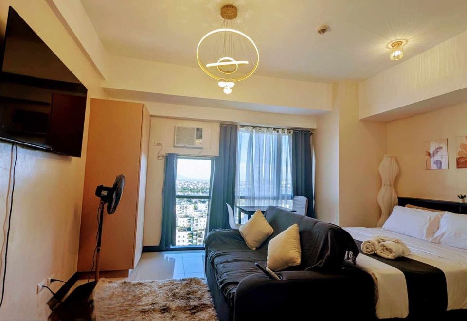 6. J&M Cozy..