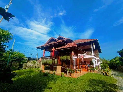 HuanKhumMaung LaPoon Отели в г. Lamphun