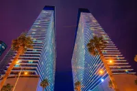 Sea View Apartment, 1st Line Отели в г. 