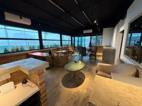 travellersloft 168 Отели рядом с достопримечательностью «Century Garden»