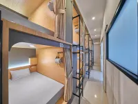 Sky Sleepbox Lembang Hotels near BBPP Lembang