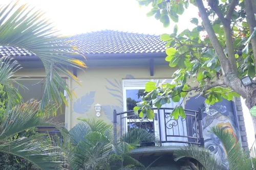 Hide Out Lake Villa Uganda