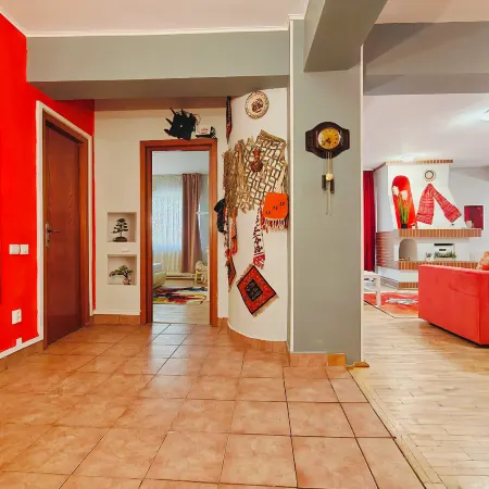 Balcesti Design Apartments - Walk to Old Town - Pumo Properties
