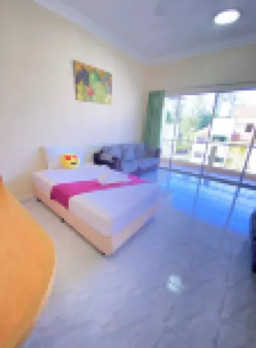 Teluk Batik Holiday Apartment