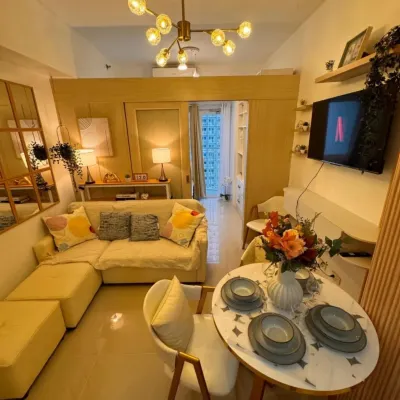 โฟร์ธส์ แจ๊ส โคซี่ แพด โรงแรมใกล้Jazz Residences