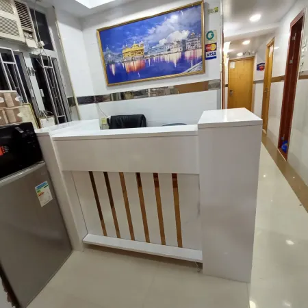 Rhine Guest House (13/F)