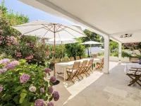 maison fleurs Hotels in Alpes-Maritimes