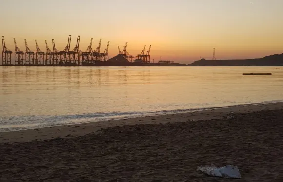 科爾法坎酒店公寓