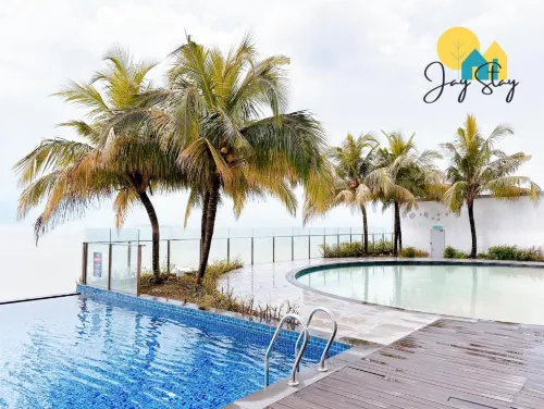 SilverScape Melaka/ 3BR/ 6-10 pax/Bathtub/Seaview/ Infinity Pool/ Jonker St