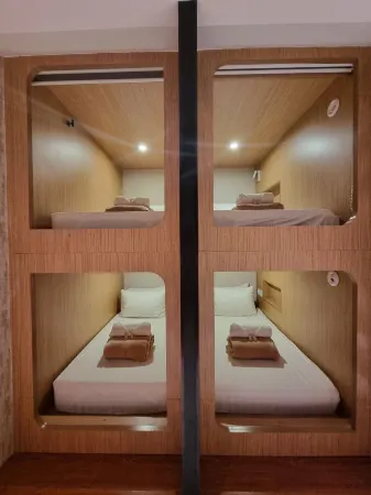 Moonstar Cebu Capsule Hotel