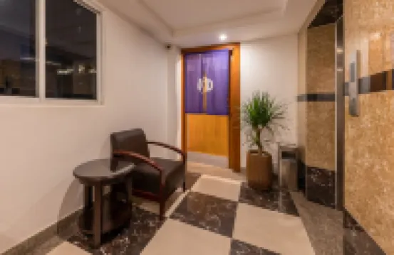 阿祖瑪亞青頓酒店