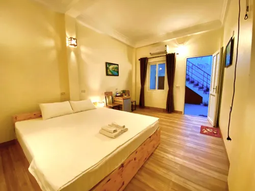 Ha Lan Homestay Hotels in Ninh Nhat