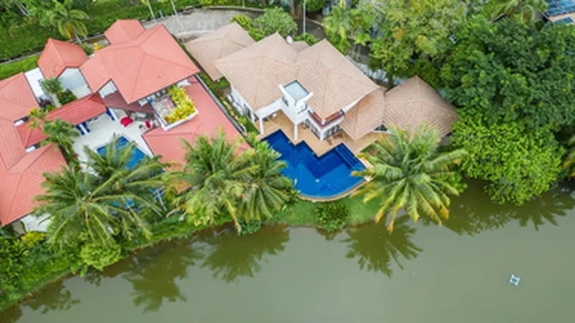 รูปภาพของ*4BR Villa • Pool Paradise • 700m to Beach V131