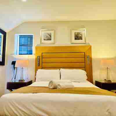 OYO New Charles Dickens Hotel Others