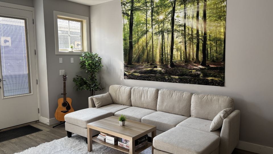Nature Home Near Downtown and 17th Avenue