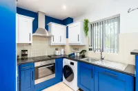 2 Bedroom 1 Bathroom with 4 Beds and Parking - Parkplatz