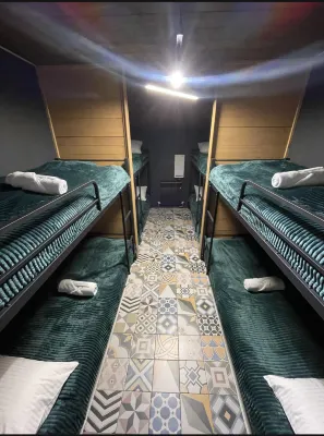 Katrin Hostel Отели в г. 
