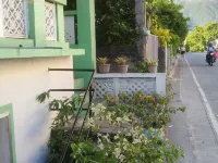 Beach Front Bed & Dine Hotele w: Basco