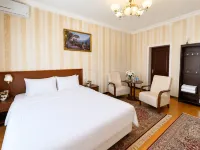 Sarbon Hotel Tashkent - balcony