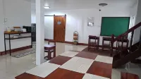 90s Classroom HOSTEL @Hatyai - 2 stelle