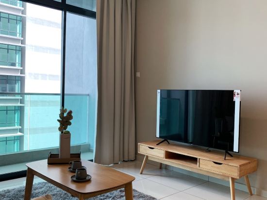 City Of Green near Bukit Jalil Cozy & Clean (7pax)