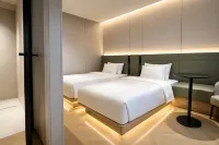 Chang'an Station Hotel-Osh - parking
