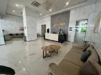 3BR Best View in BSD: Mountain, Sunset & City View - Uima-altaat