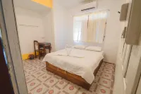 Pan's Place Guesthouse - 2-Star